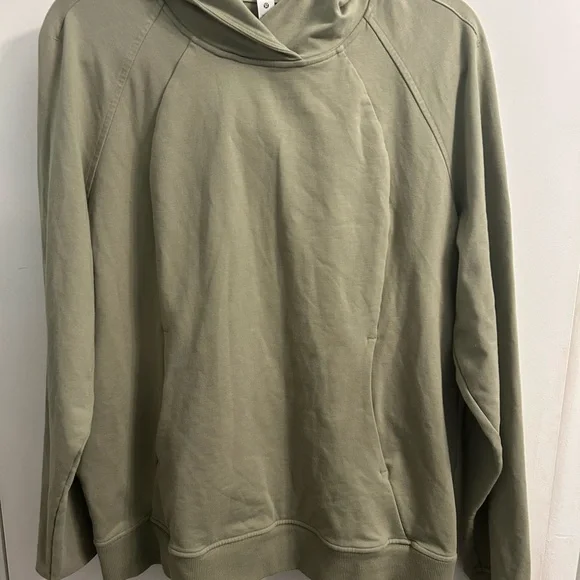 Lululemon Scuba Pullover Size 12 - Picture 2 of 5